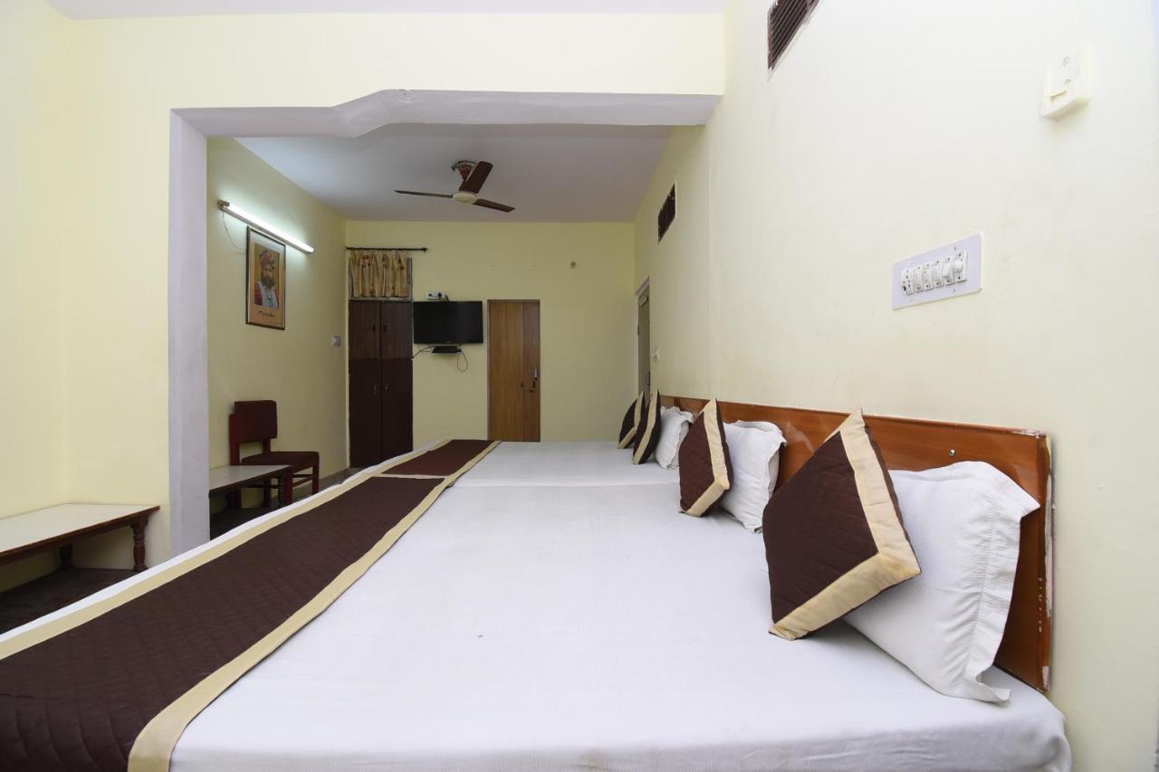 Hotel Jaipur Achrol Екстер'єр фото